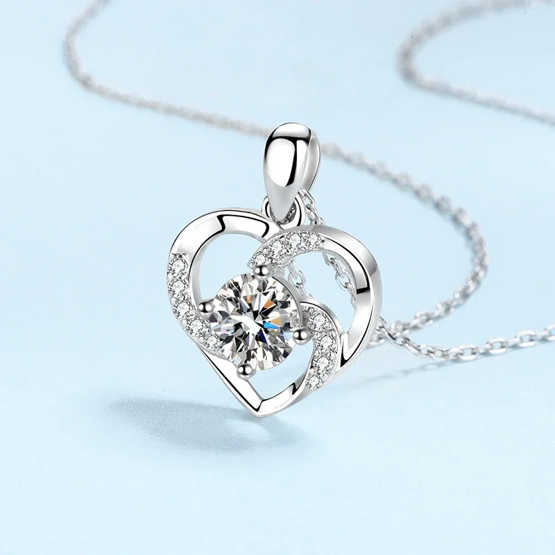 Heart style PT950 Platinum Necklace Moissanite 0.8ct Women Pendant Wedding Valentine's Day Gift melon seeds and o-chian optional