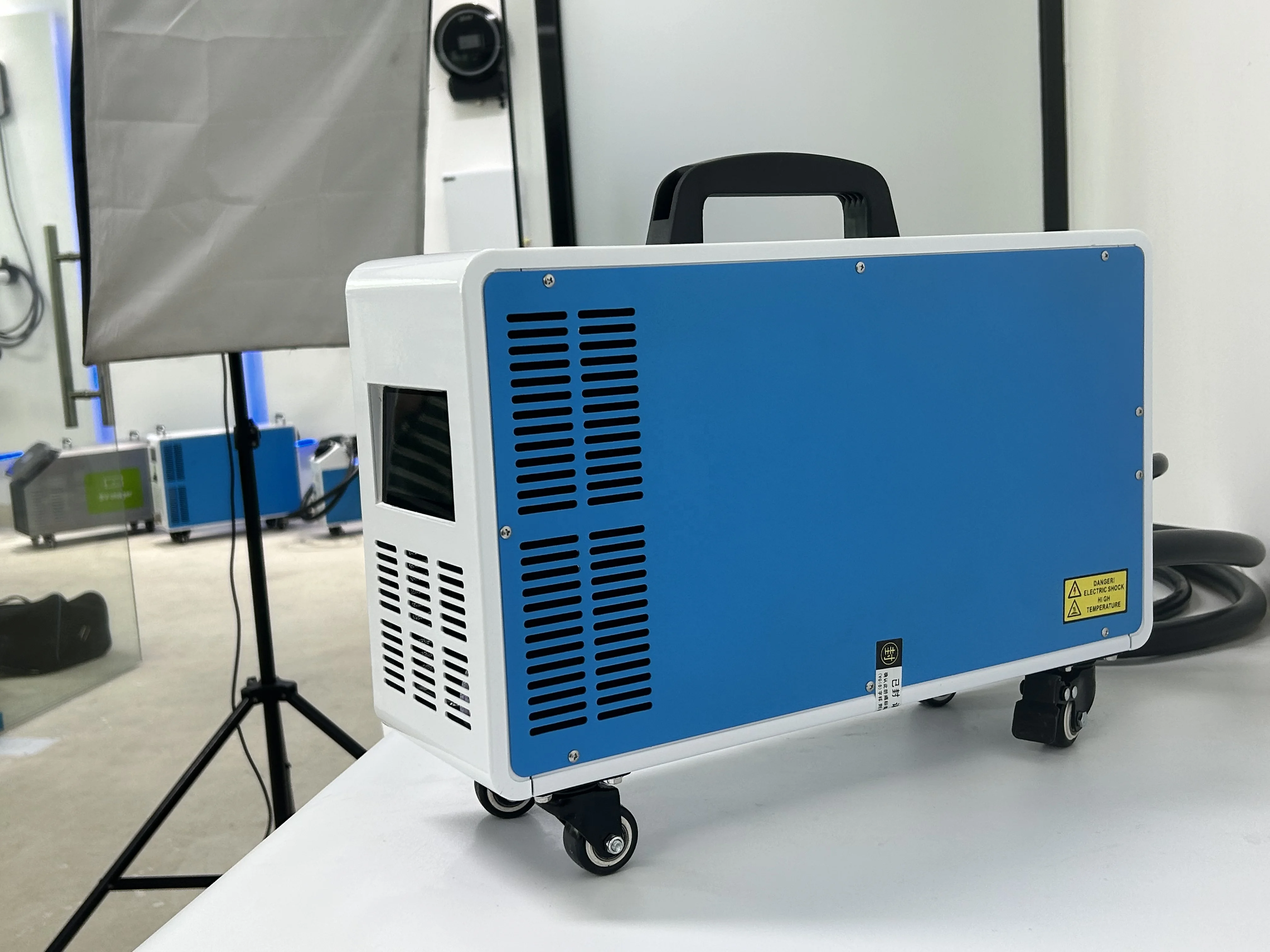 40kW Fast Charging CCS2 EV Charger Station 380V Commercial OCPP Electric Cars DC Charger