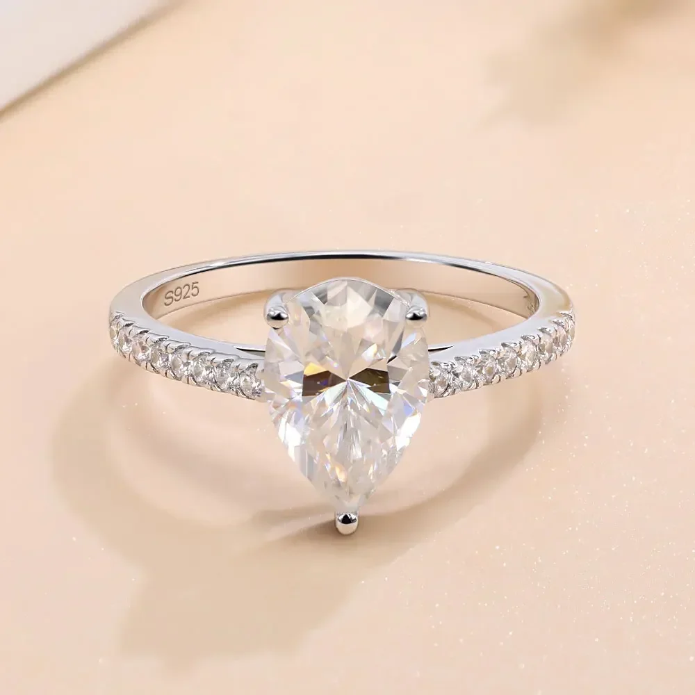 LinkerLove 1/2ct Moissanite Engagement Rings Pear Cut Diamond Wedding Band for Women 925 Silver Promise Ring Anniversary Jewelry