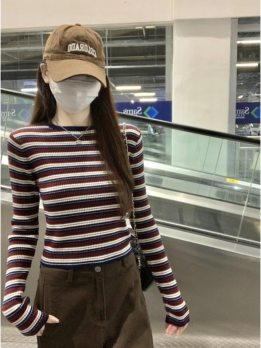 Maglieria coreana slim fit rotonda Ne Abbigliamento interno per donna Capispalla con fantasia a righe elastiche traspiranti autunno inverno