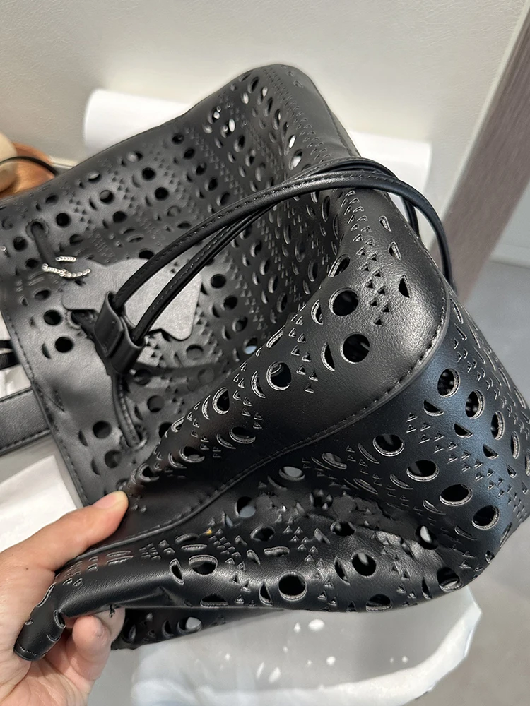 مصمم العلامة التجارية الجديدة أزياء الجوف نحت زهرة الكتف عبر الجسم حمل الحقائب للنساء الساخن بيع