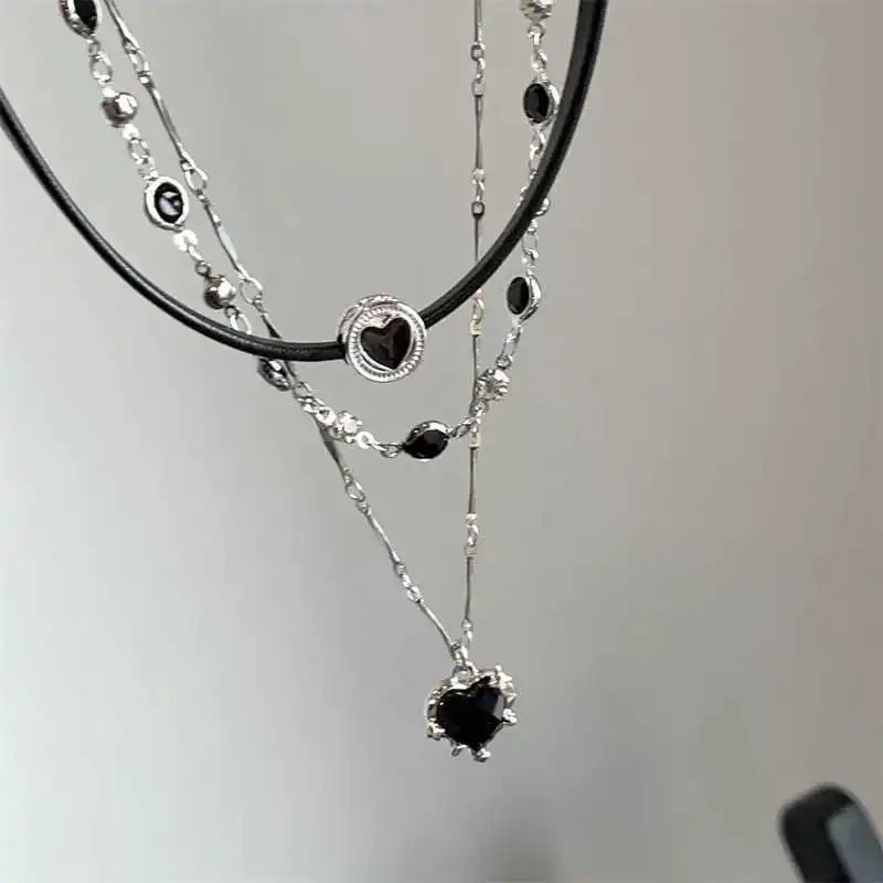 Gothic Black Peach Heart Pendant Choker Clavicle Chain Necklace For Women Aesthetic Rave Y2K Jewelry Scene EMO Accessories Gift