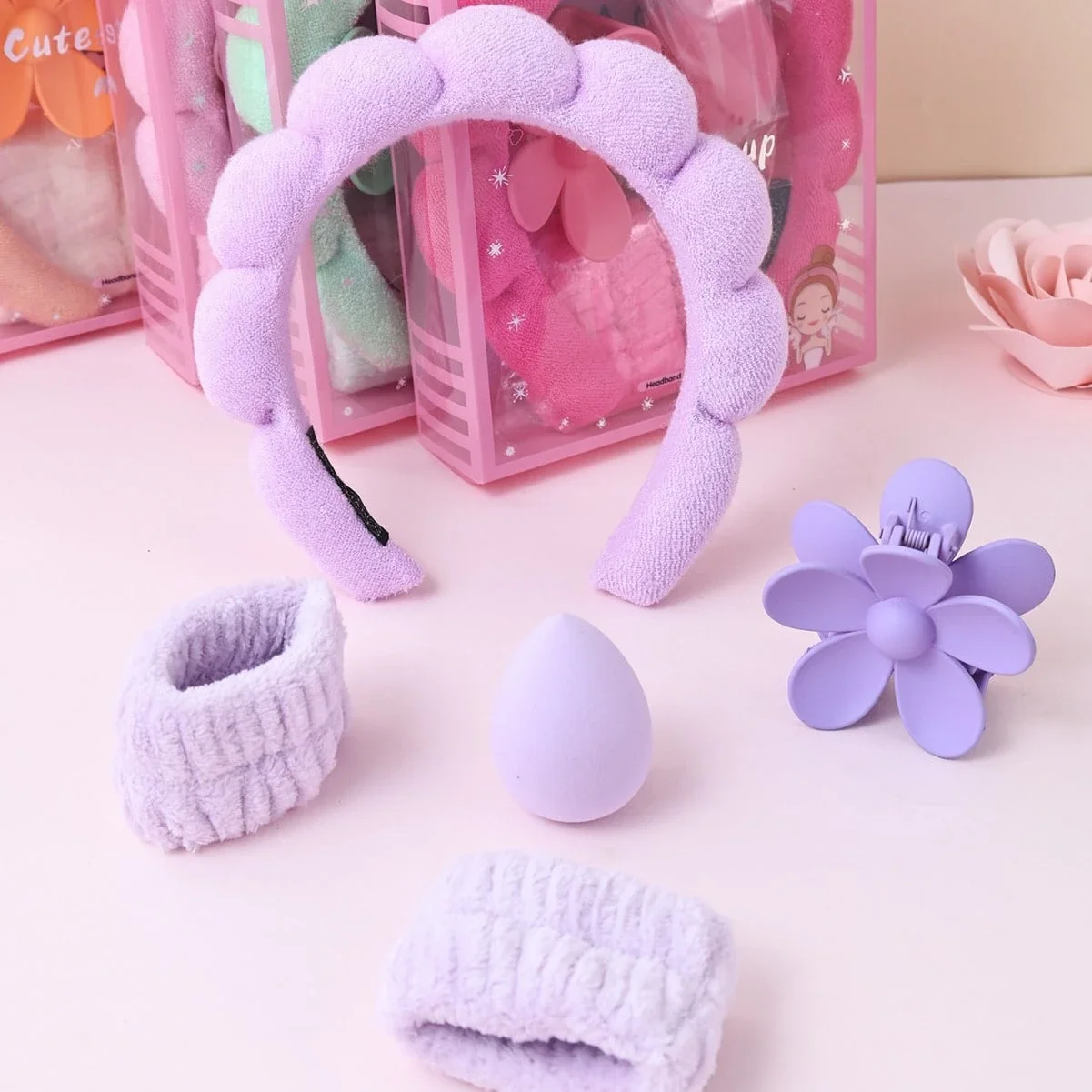 

Набор из 5 предметов: повязка на голову, браслеты и аксессуары для спа-процедур с цветочным декором и спонж для макияжа