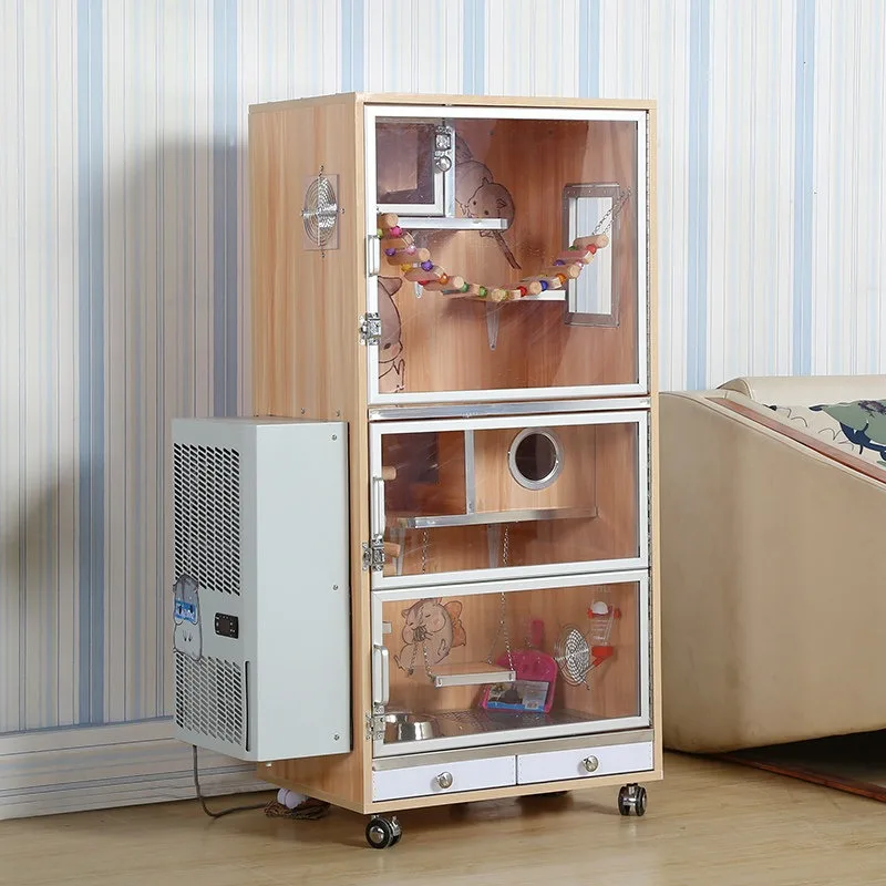 

Кондиционируемый вольер для животных, из массива дерева, экологически чистый, в стиле виллы.