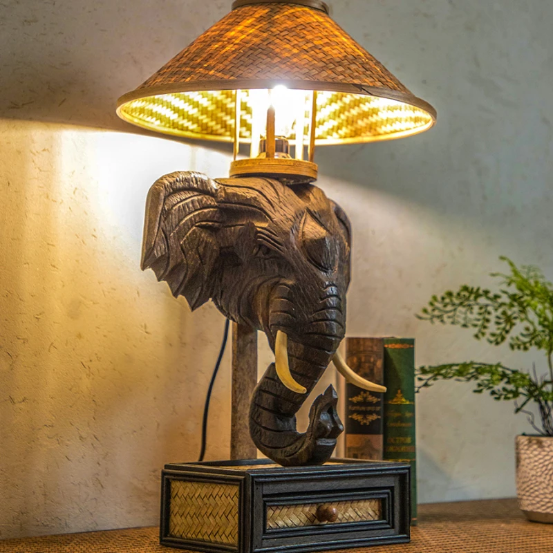 Elephant table lamp Bedroom bedside lamp Thai creative personality retro nostalgic bar Hotel decorative table lamp