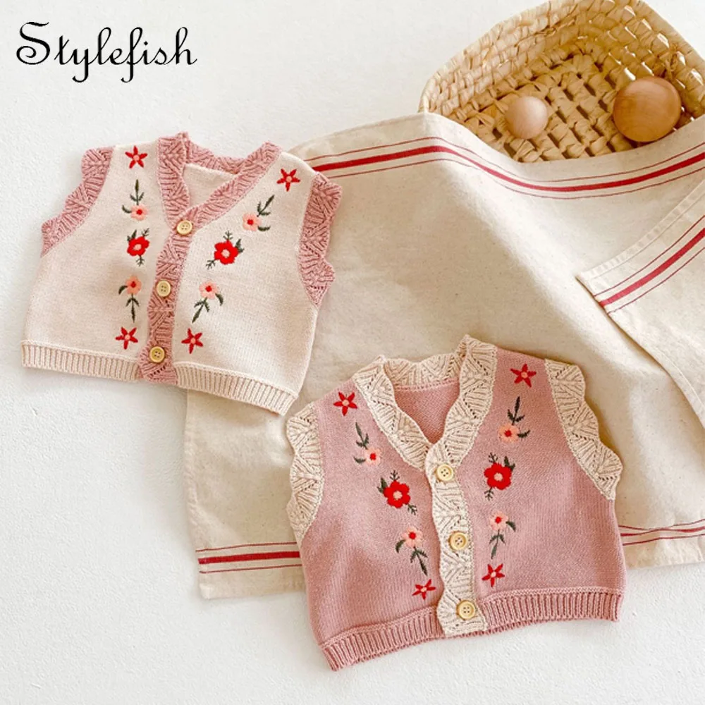 

Spring and Autumn New Product: Versatile Baby Girl 0-2 Year Old Cardigan Cotton Knitted Sweater Embroidered V-Neck Vest Coat