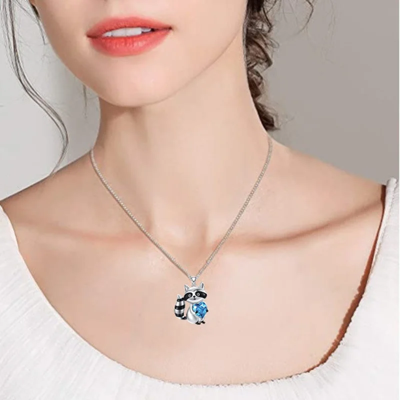 Fashion Lovely Raccoon Necklace Animal Raccoon Jewelry Blue Crystal Love Pendant Necklaces for Women Birthday Anniversary Gift