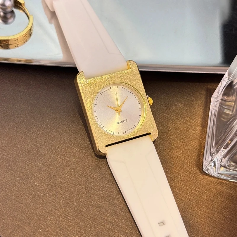 

Женские часы с силиконовым ремешком, модные кварцевые часы, женские наручные часы, фестивальный подарок, День святого Валентина, Relojes De Mujer