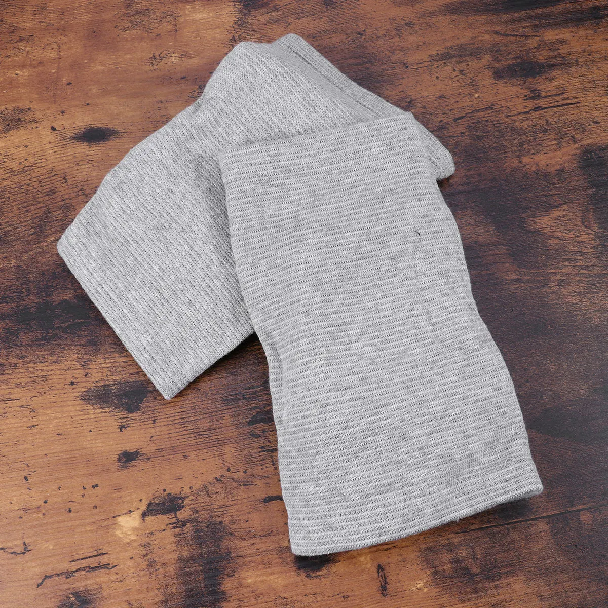 زوج من واقي الركبة الرمادي، إسفنجة سميكة مرنة غير قابلة للسقوط، دعامة دعم قابلة للتنفس، أكمام رياضية