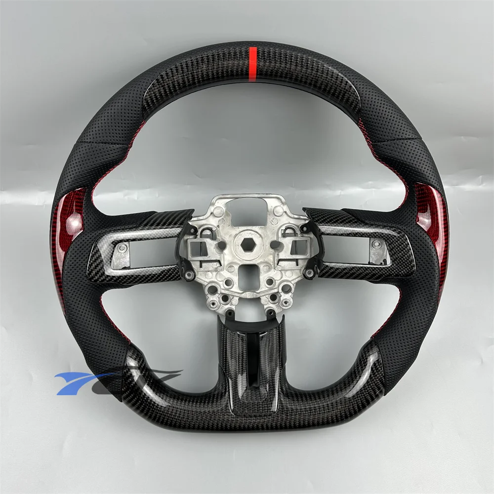 

Изготовленное на заказ черное кожаное рулевое колесо из углеродного волокна с рамкой кнопки, подходит для Ford Mustang 2018 2019 2020 2021 2022