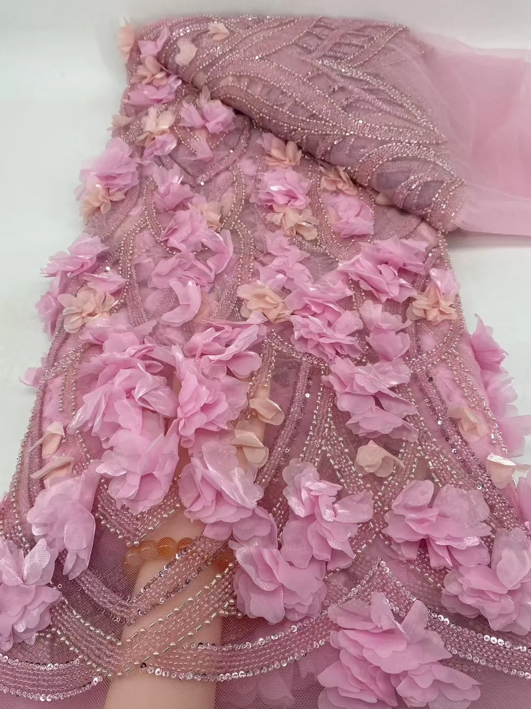 

3D Flower Sequin Lace Fabric 2025 Luxury French African Embroidery Beaded Tulle Lace Fabric for Dinner Wedding Clothing Material