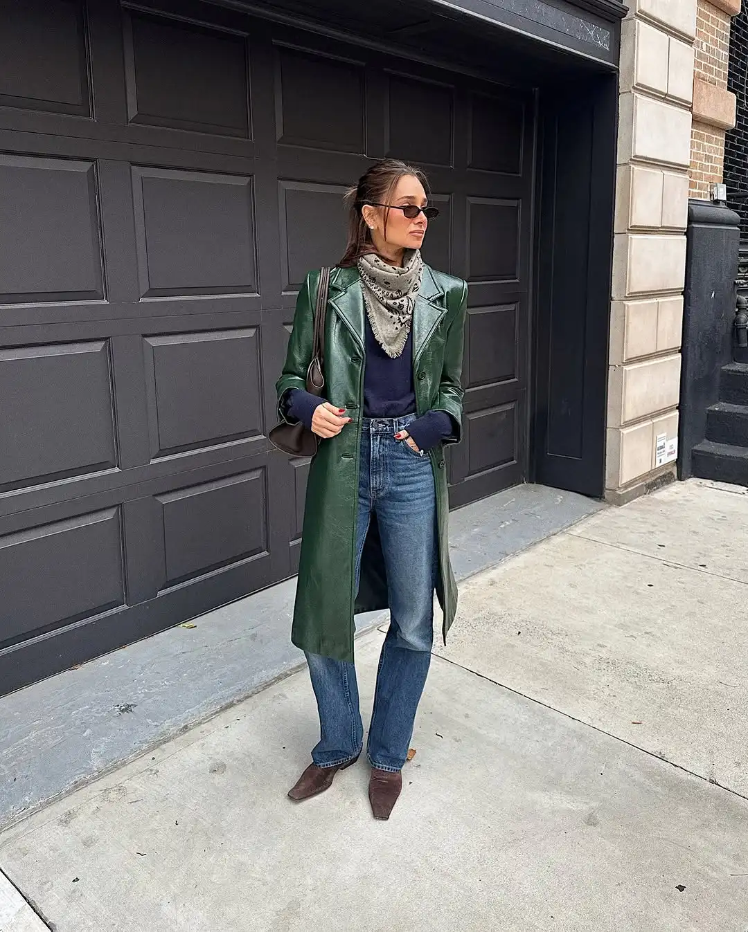 Green Lapel Retro Long Leather Jacket Women Fashion Full Sleeve Single Breasted Pocket Loose Jackets 2026 Lady Daily Street Coat