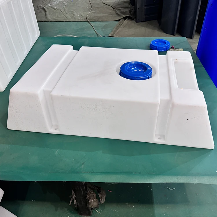 300L Customized PE Plastic Travel Trialer Mini Caravan Camper Trailer 120L RV Fresh Water Tank Road Pickup Water Resistant view 3