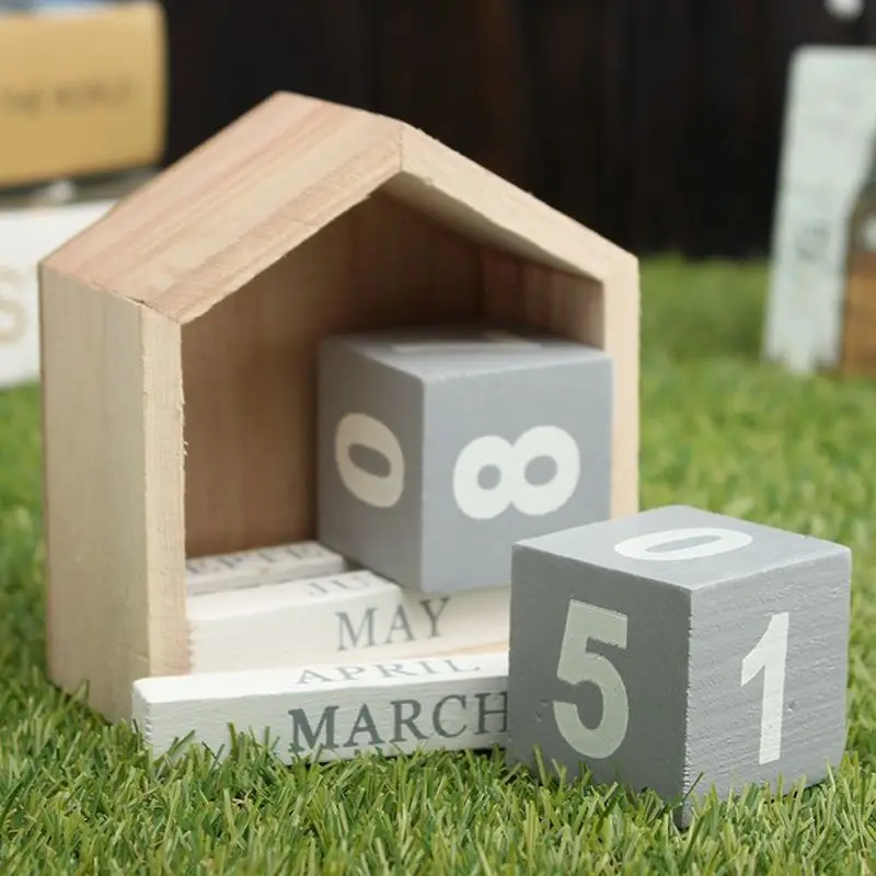 Vintage Design House Shape Perpetual Calendar Wood Desk Wooden Block Home Office Supplies Decoration Artcraft