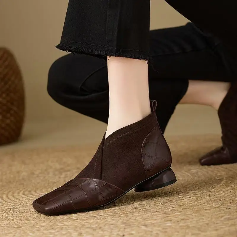 

Bloomsteps French-style chunky heel deep-cut square-toe women's shoes, new autumn 2025 collection, elastic knit upper