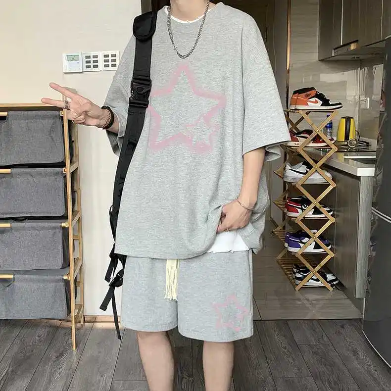 

Summer New Internet Celebrity Loose T-shirt Boys Handsome Short-sleeved Shorts Casual Two-piece Set Trendy Brand Matching