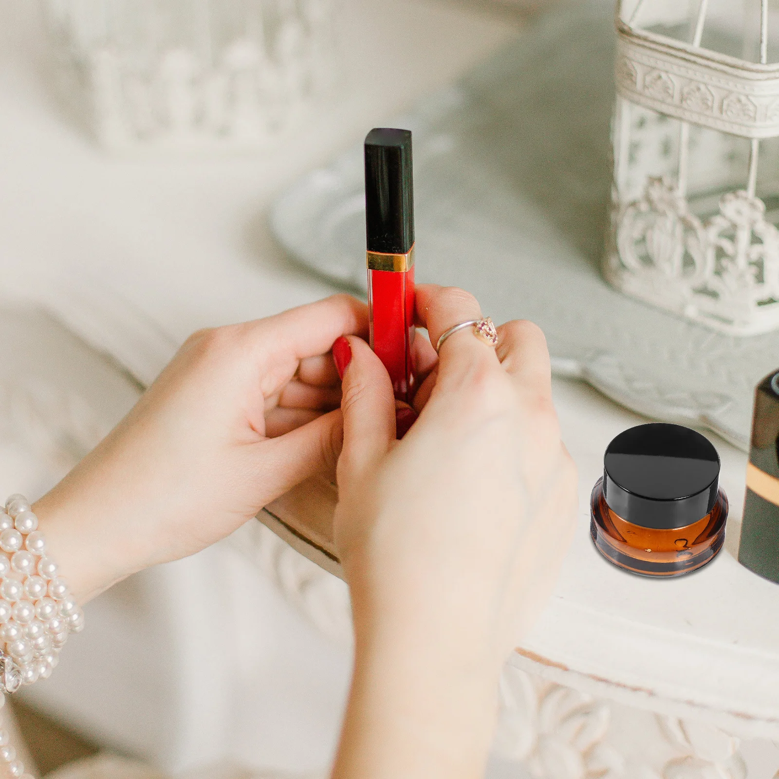 5Pcs Reusable Cream Containers Tiny Jars Compact Travel Containers for Lotion Makeup Small Storage Tiny Jars with Lids