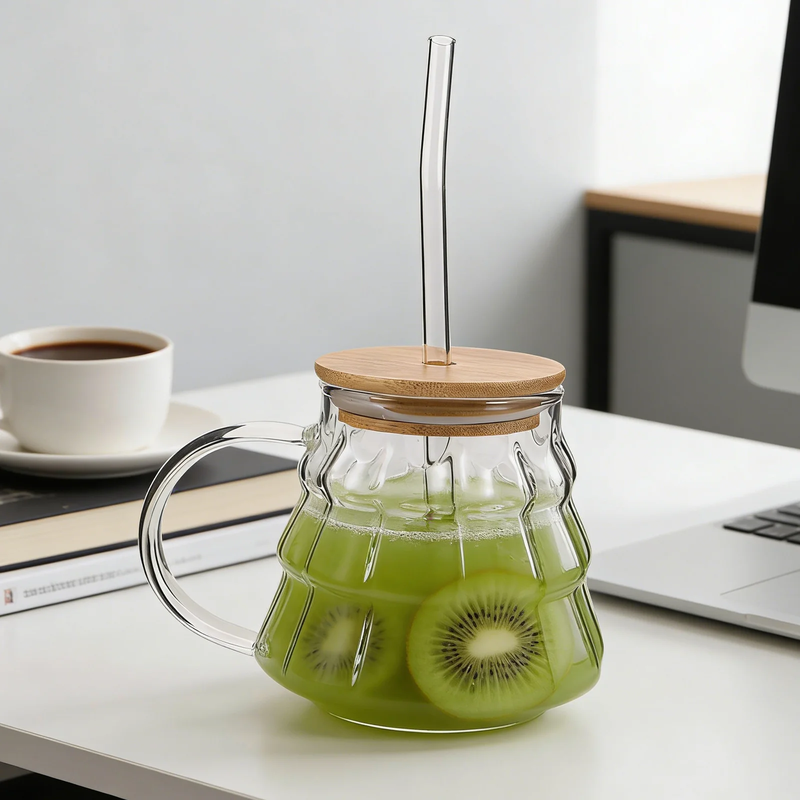 

Clear Glass Milk Cup with Handle Wooden Lid Smoothie Mug for Iced Coffee Cold Brew Tea Glass Tumbler with Straw Transparent