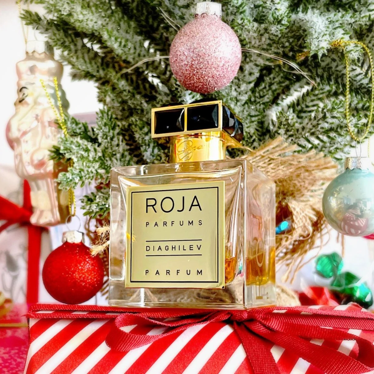 

100ml Unisex Eau De Parfum – Long-Lasting Fresh Fruity Floral Scent with Warm Elegant Notes for Bright Soft & Refined Allure