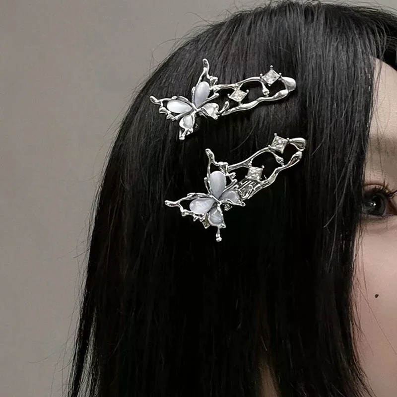 Заколка-для-волос-y2k-в-стиле-«жидкий-металл»-с-цирконами-в-форме-бабочки-серебристая-для-девочек-и-женщин-модный-аксессуар-для-волос