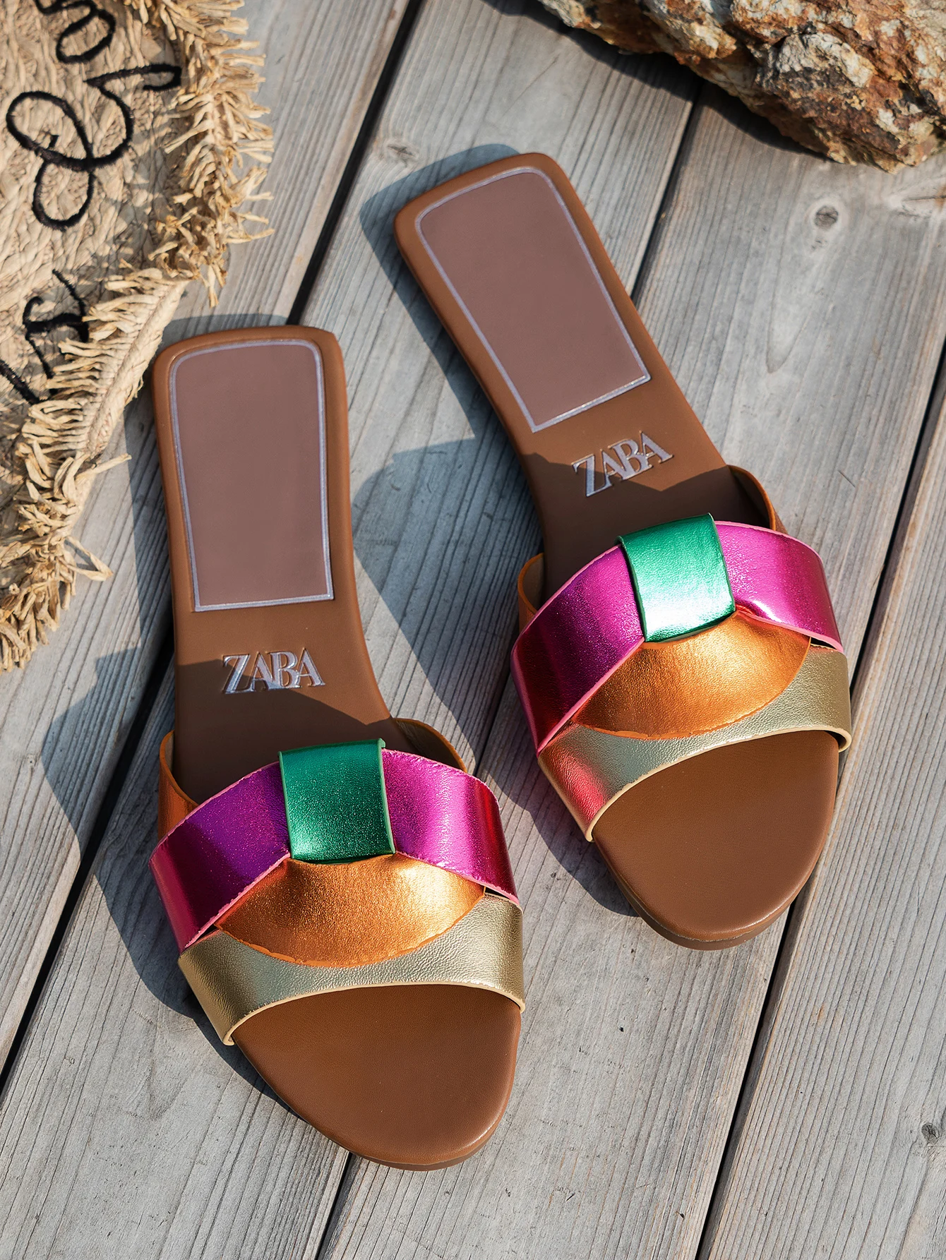 2025 Luxury Designer New Sandals Flat Comfort Sexy Open Toe Braided Beach Slippers Casual Soft Sole Flip Flops Zapatos De Mujer image 5