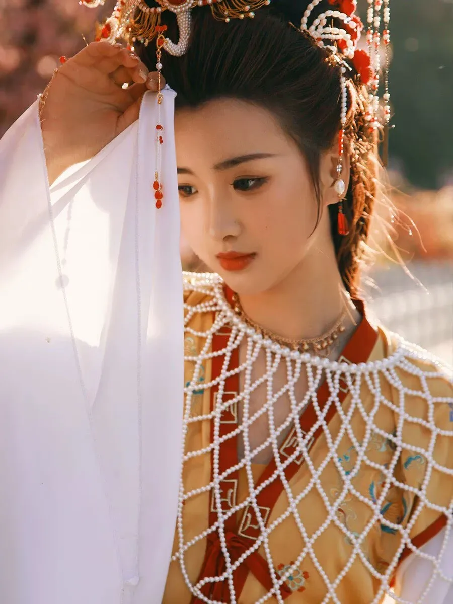 Handmade Hanfu Cloud Collar Women Chinese Style Imitation Pearl Tassel Hanfu Cheongsam Shawl Accessory