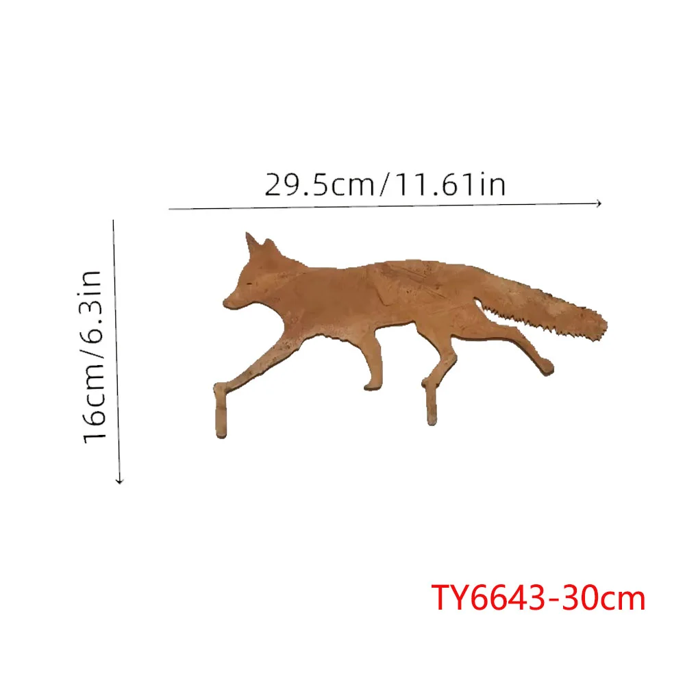 Outdoor Charm: Rustic Metal Fox Garden Stake – Delightful Halloween Decor, Functional Ornament for Yard Enhancement