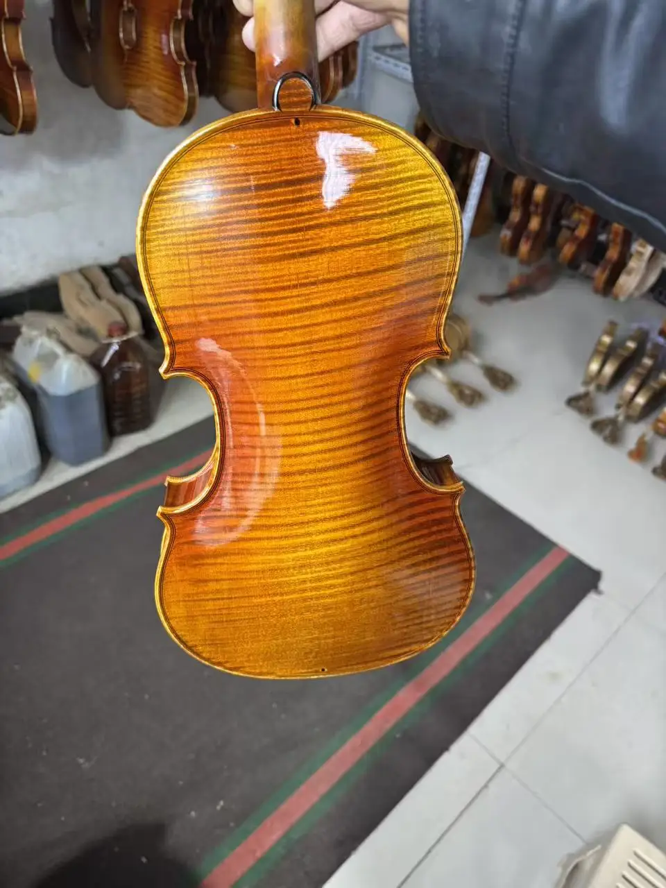 4/4 High Grade Handmade Violin with Oil Varnish Finish
