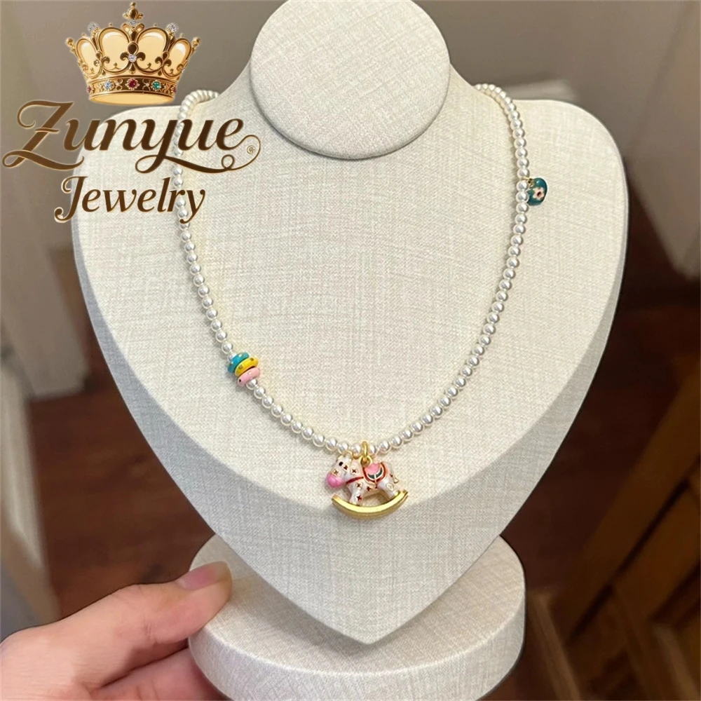 

Wooden Horse Pearl Simple And Elegant Collarbone Chain Beaded New Chinese-Style Necklace Accessory Charms Fashion Jewelry Luxury