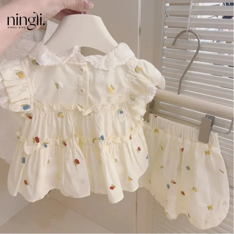 South Korea Girls\' Summer Floral Embroidery Suit Baby Sweet Flounced Sleeve Shorts Fashion Two-Piece Suit Tide