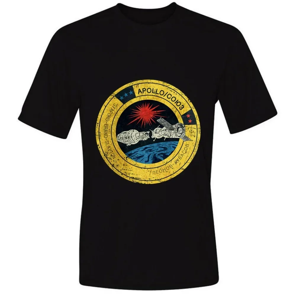 Vintage Soviet Russian Space Apollo Soyuz Emblem T-Shirt 100% Cotton O-Neck Short Sleeve Summer Casual Mens T-shirt Streetwear