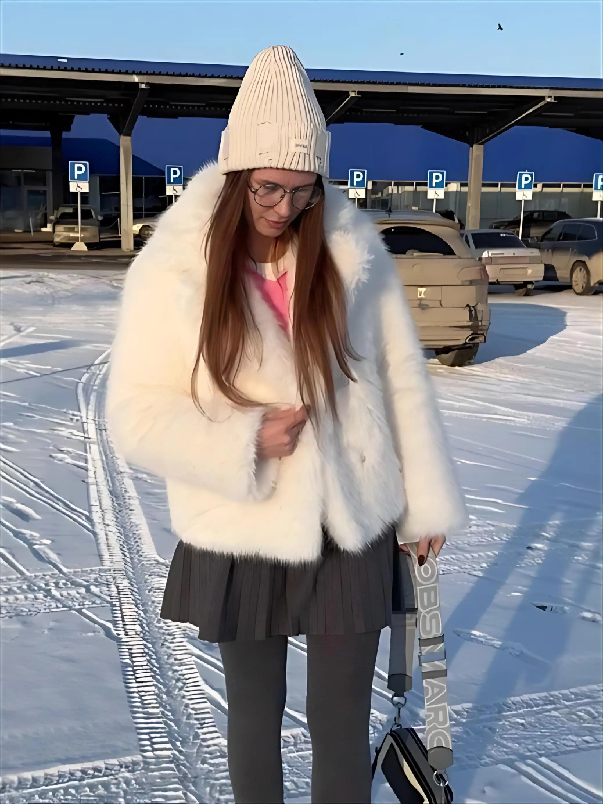 

Пальто на подкладке из искусственного меха, женские пальто со съемным воротником, отпускные женские овчины, мотоциклетные буквы, современные карманы для бара, роговые манжеты, шея