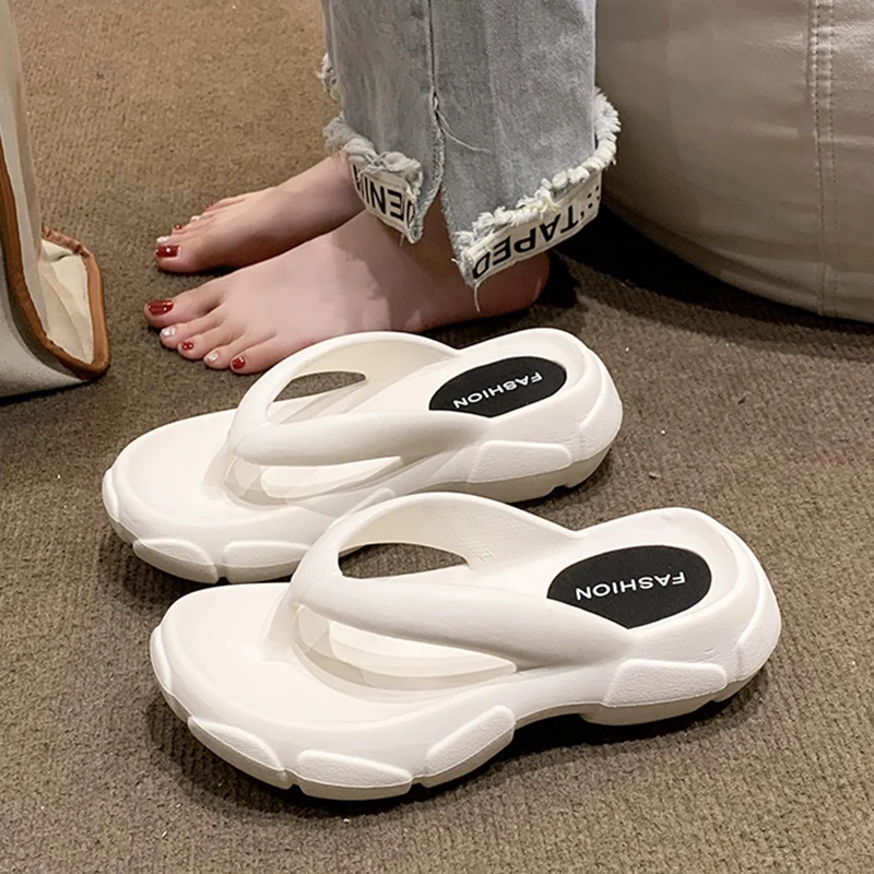 New Fashion Platform Flip Flops Women Summer 2023 Thick Sole Non Slip Beach Slippers Woman Brand Designer Clip Toe Wedge Sandals