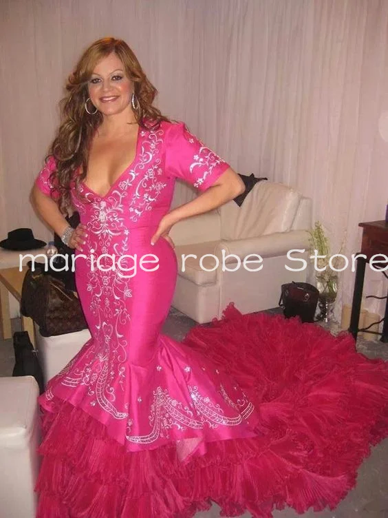 

Pink Jenni Rivera Mermaid Prom Occasion Dresses V-neck Ruffles Organza Embroidery Evening Gown Traje Mexican Outfit customsized