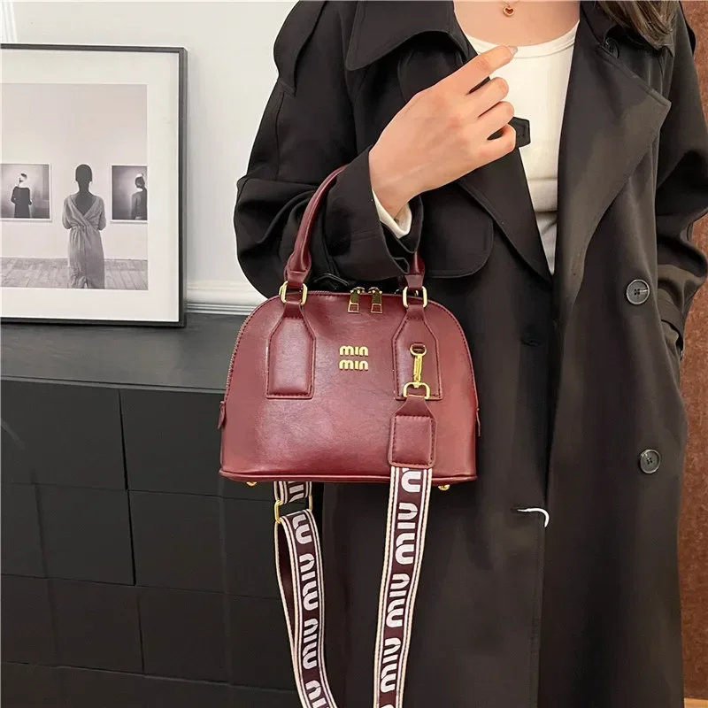 

2025 Spring New! Women's Shell Handbag High Quality,Retro Style Design, Adjustable Shoulder Messenger, Perfect for Fashionistas