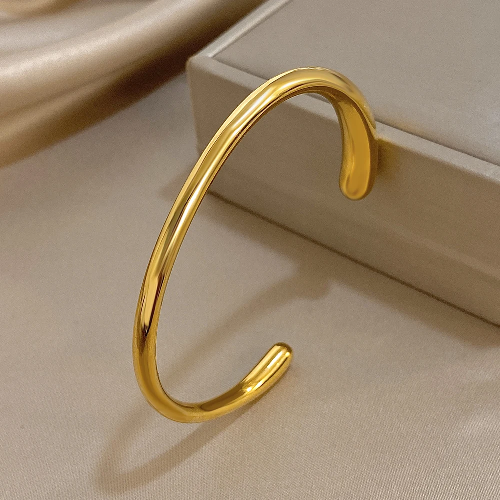 

DODOHAO Glossy Stainless Steel Round Open Bangle Bracelet for Women Minimalist Waterproof Gold Color Cuff Bracelet Hand Jewelry