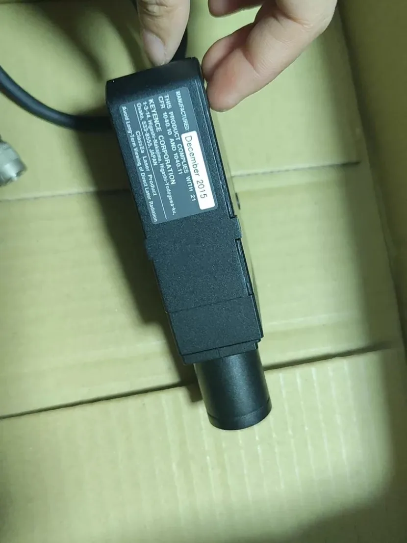 KEYENCE LT-9031M Laser Sensor  LT9031M #Xhd2