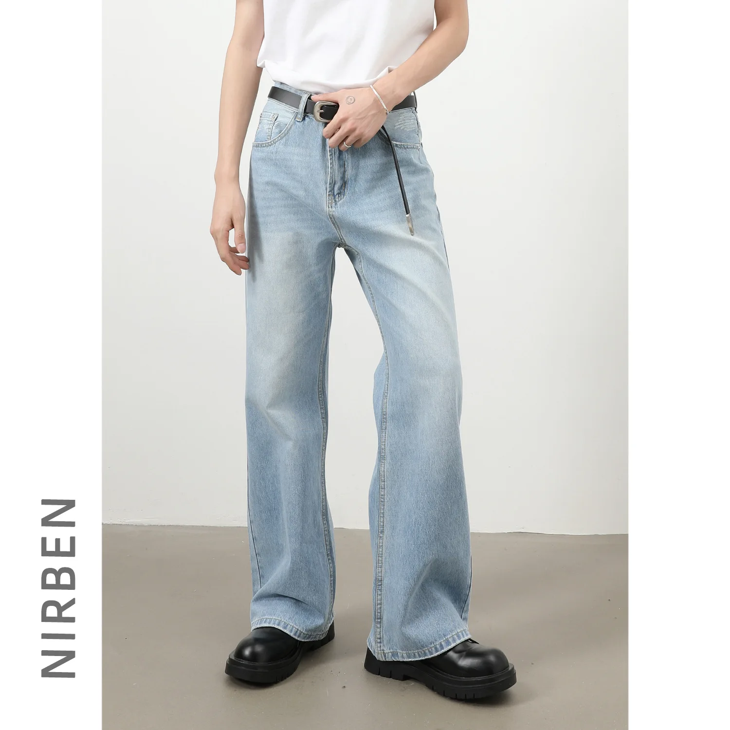 

Men's Light Blue Simple Basic Straight Loose Wide Leg Jeans Pants Male American Street Style 2026 Fashion Denim Trousers Clothes