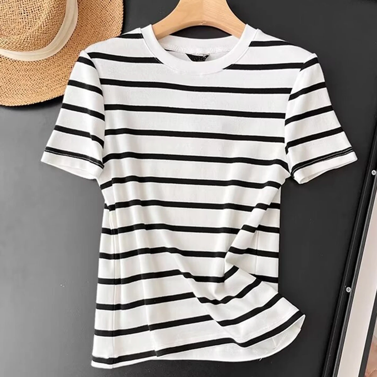 

Withered Round Neck Tshirts 2024 Fahsion Ladies Nordic Minimalist T-shirt For Women Tops Summer Navy Blue Stripe Basic