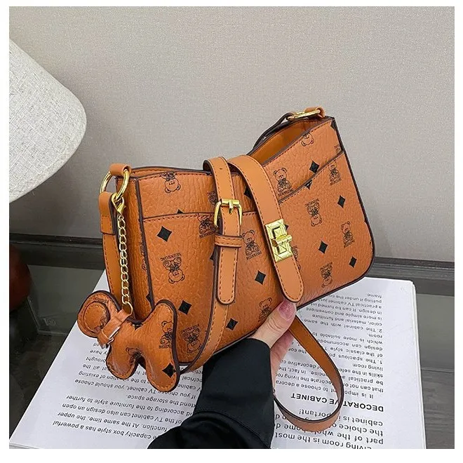 

2025 Trendy Floral Underarm Bag - Women's Small Crossbody Purse, Vintage Print Shoulder Bag for Summer, Chic & Versatile