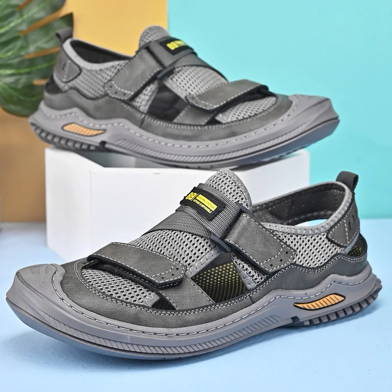 High quality Breathable Mesh Men sandals Outdoor Summer Men Sneakers shoes Plastic Men Casual shoes Beach Shoes Water Shoes