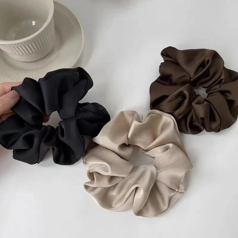 Lot de 3 chouchous de luxe en satin, élastiques à cheveux doux effet soie neutres, accessoires capillaires quotidiens élégants et minimalistes