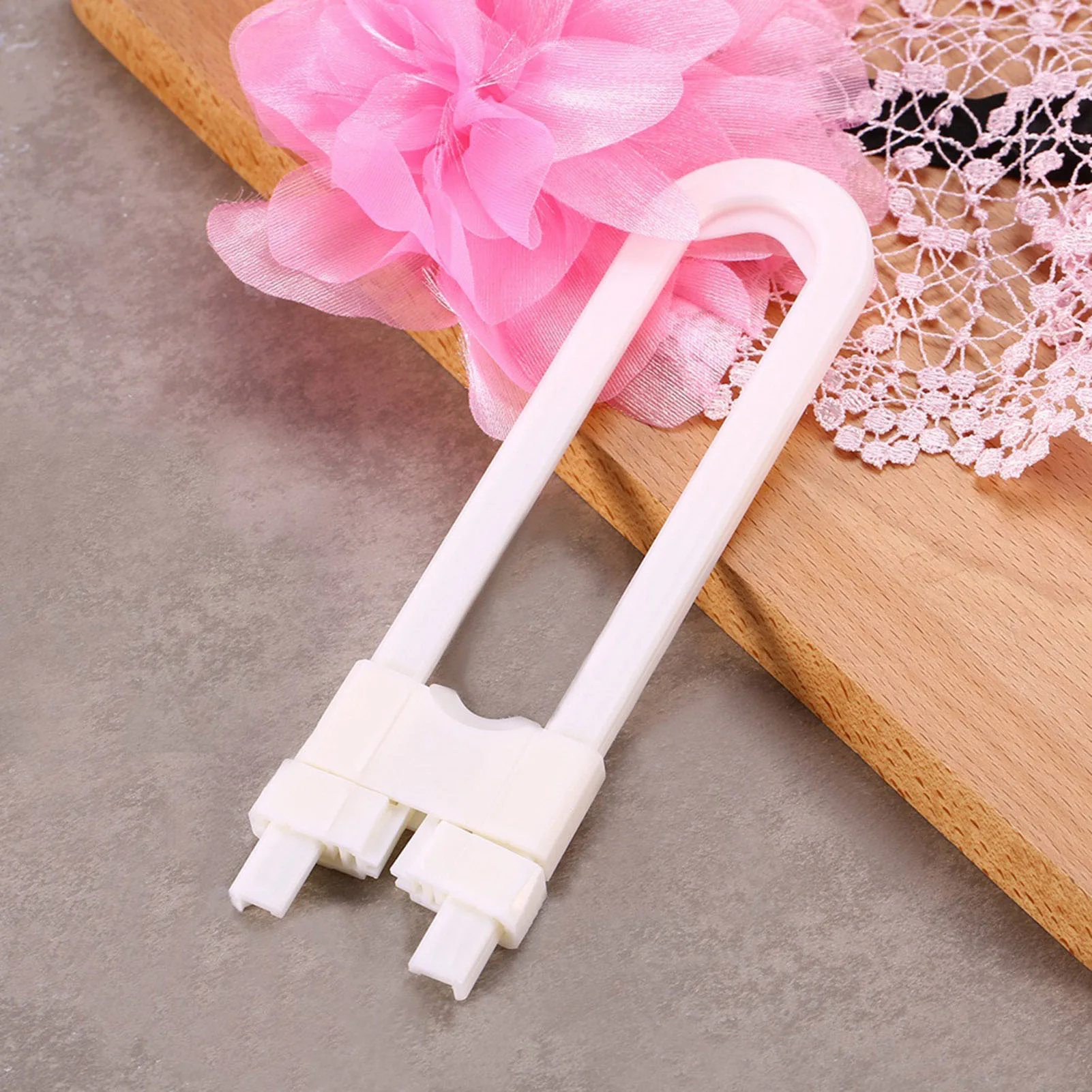 

4pcs Child Infant Baby Kid Drawer Door Cabinet Cupboard U Shape Sliding Cabinet Lock Latches for Double Door Cabinet