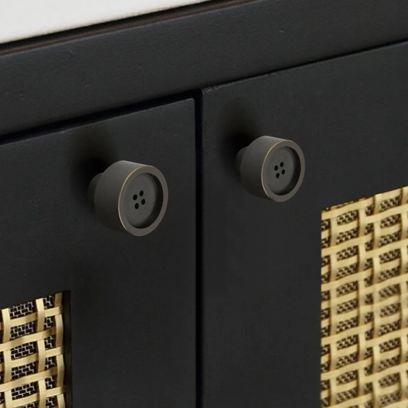 

Brass French Style Light Luxury Single Hole Drawer European Style Handle Creative Cabinet Wardrobe Door Hardware Handle Knob