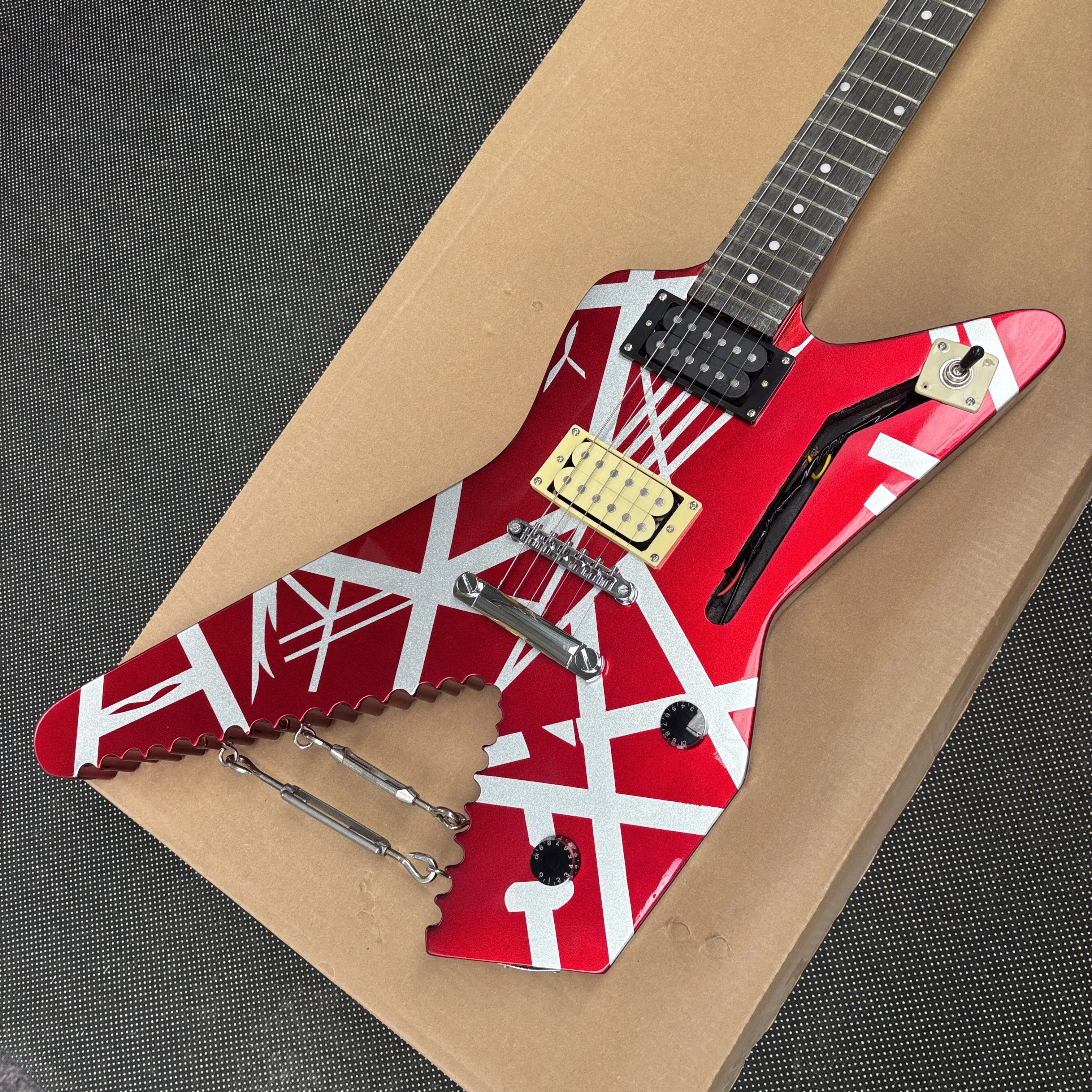 Red and white striped painted electric guitar, silver hardware electric guitars, H-H pickup guitarra