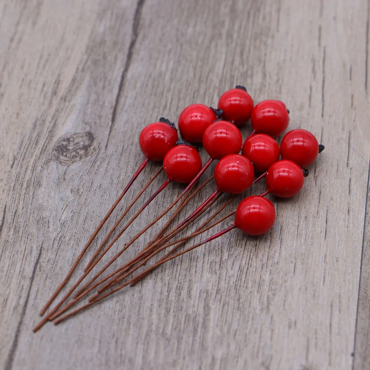 

50pcs Fake Decorative Cherries Headdress Accessories Lifelike Simulation Berries Artificial Fruit Kitchen Counter Store Display