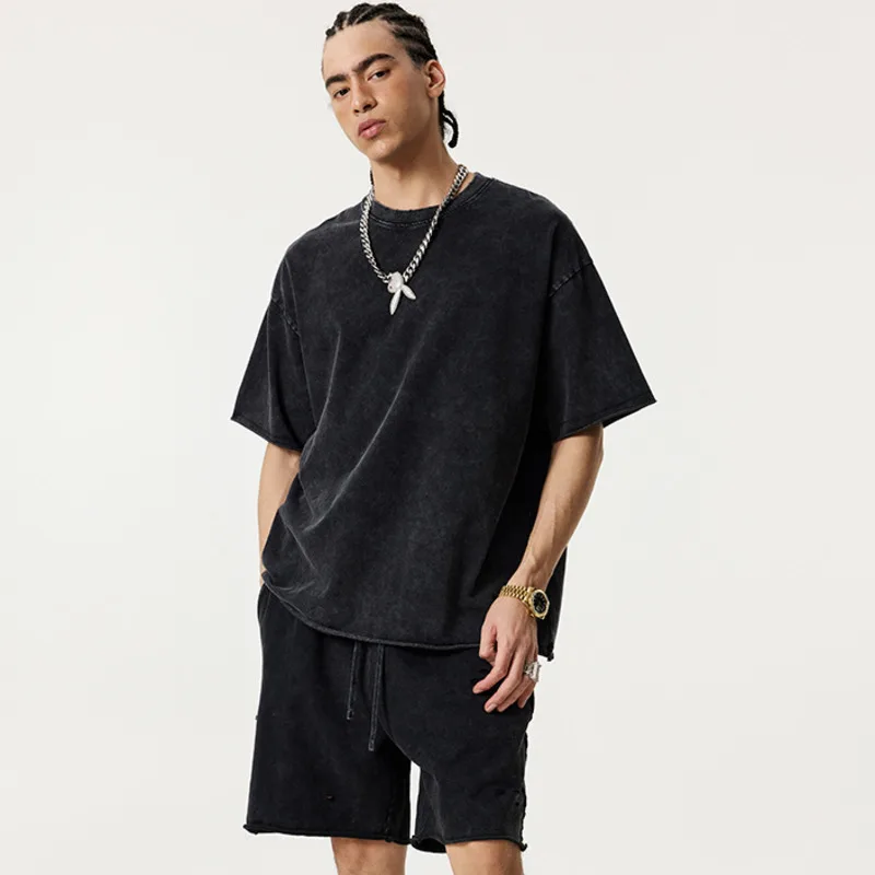 

Мужская мода, лето 2025 года, американский стиль, жареная снежинка, футболка с короткими рукавами и шорты, комплект из двух предметов для мужчин L9TJ