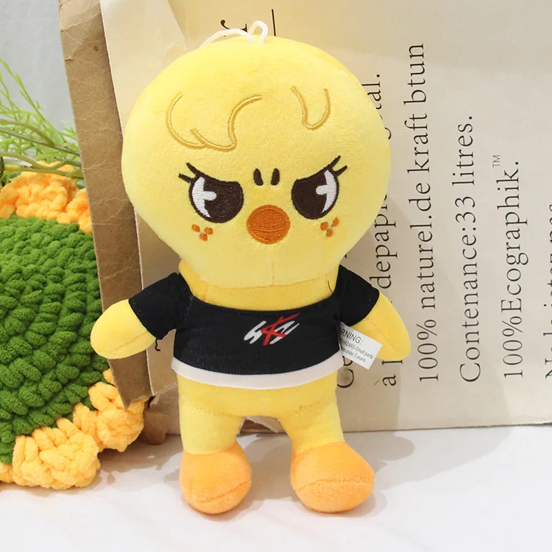 جديد SKZOOStray KidsT تي شيرت أفخم دمية حقيبة سلسلة مفاتيح قلادة المفاتيح السلع الهدايا الطرفية