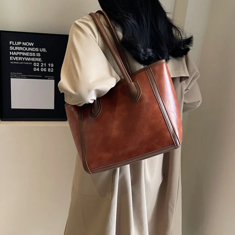 

Women's Casual Vintage Style Leather Shoulder Bag, Ideal for Daily Use, School Commute, Weekend Outings & Shopping Handbags