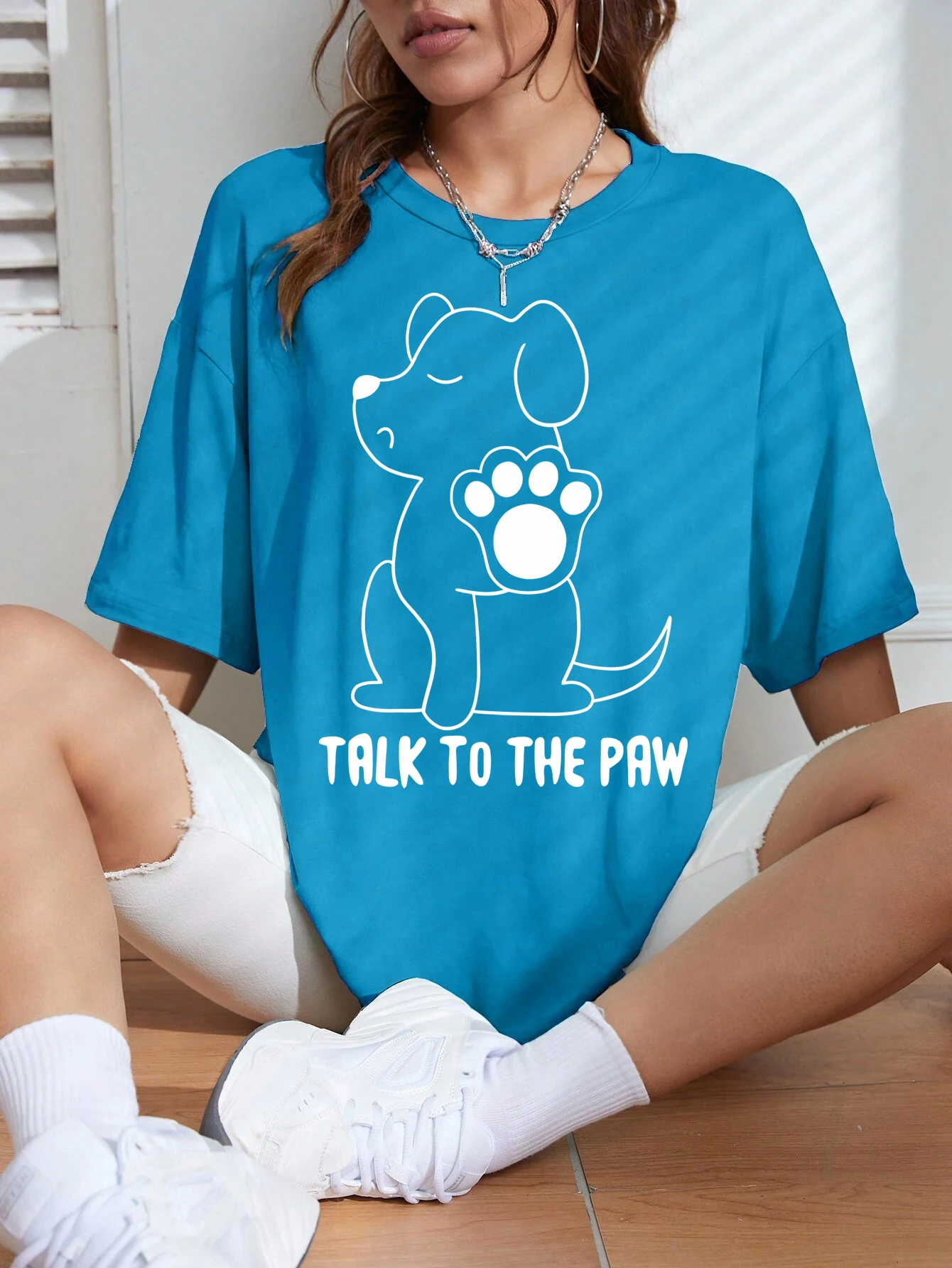 

Женская футболка с принтом Talk To The Paw Dog, мягкие универсальные футболки, хлопковая повседневная одежда, женская одежда с круглым вырезом, оверсайз, с коротким рукавом